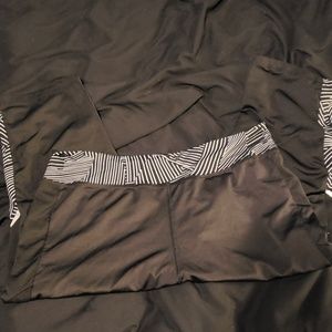 Gametime xl capri workout pants